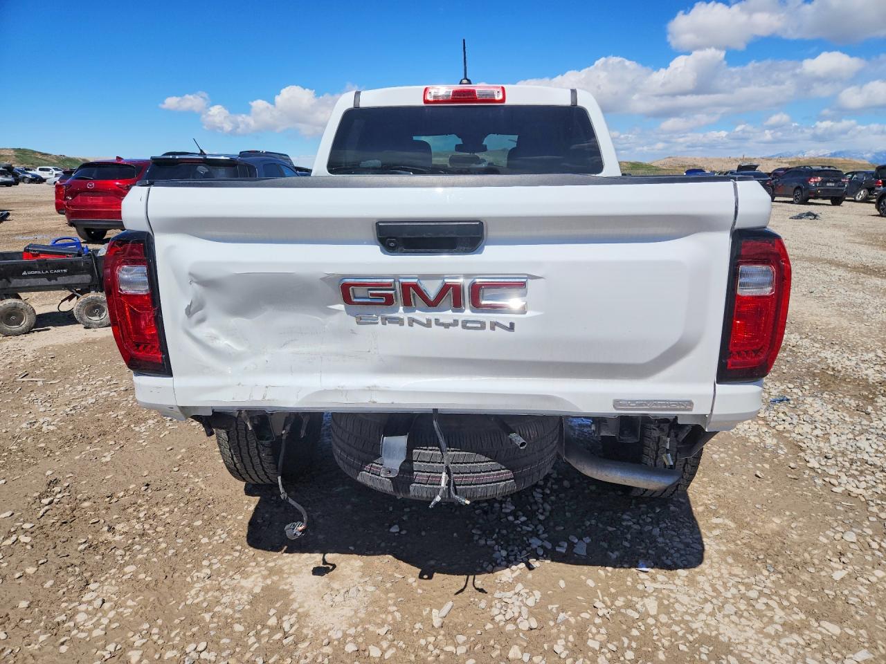 GMC Canyon Elevation