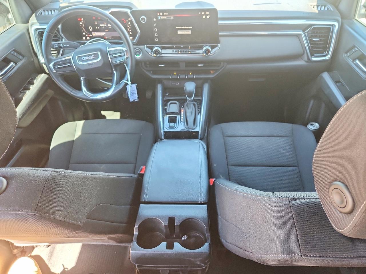 GMC Canyon Elevation