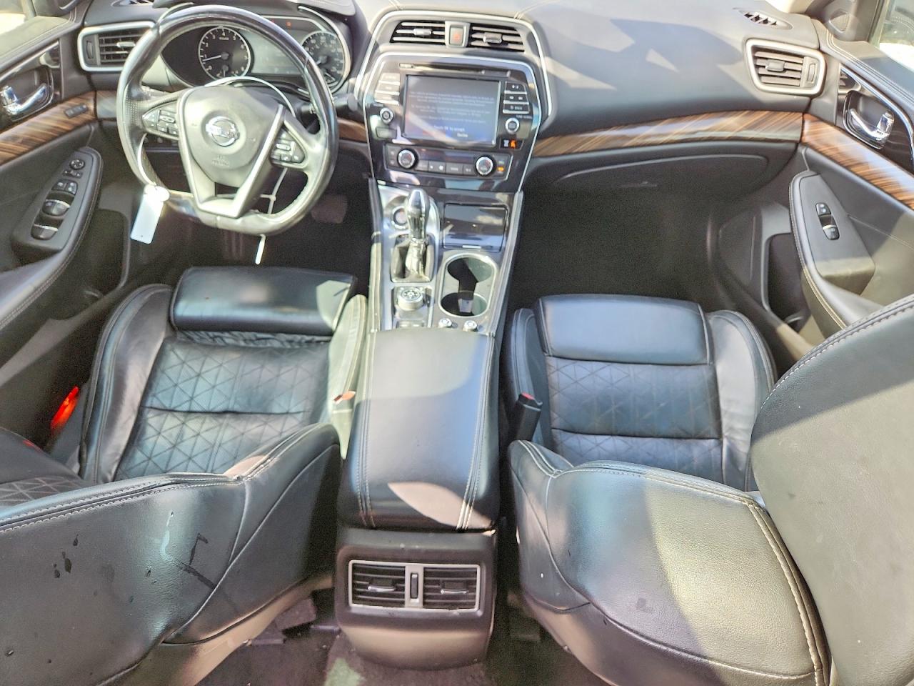 Nissan Maxima Platinum