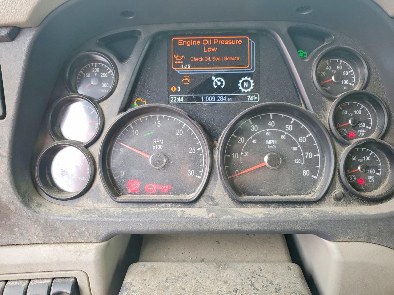 Peterbilt Tractor 579