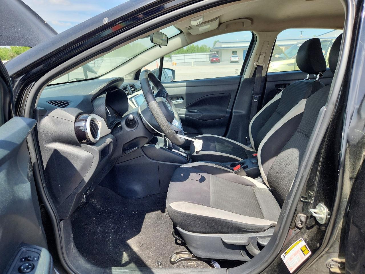 Nissan Versa Sv