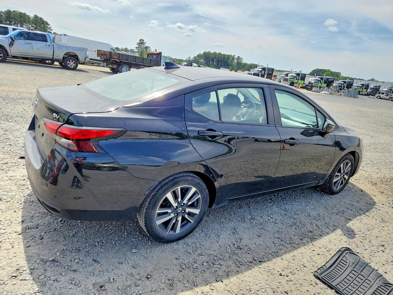 Nissan Versa Sv