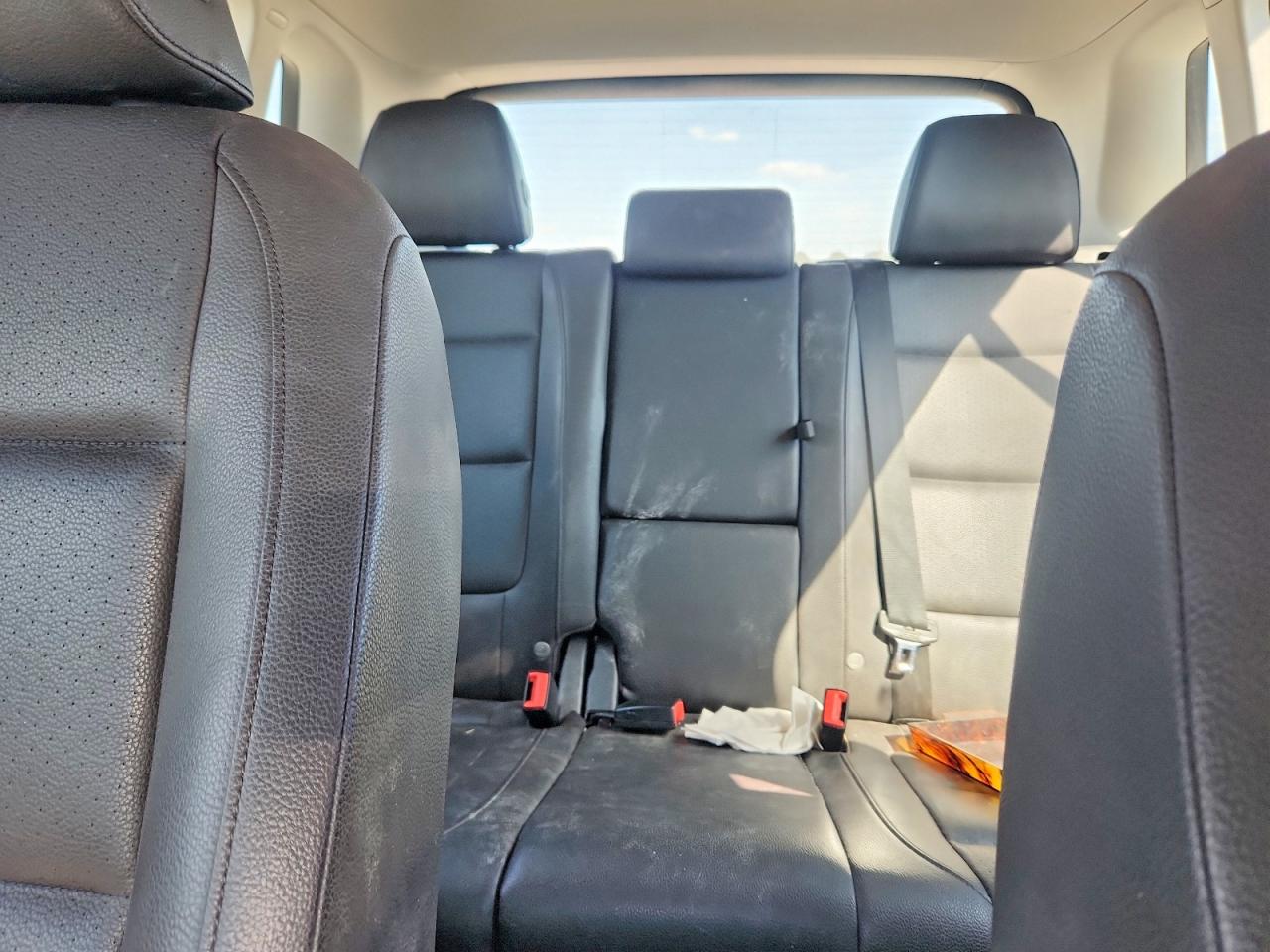Volkswagen Tiguan S