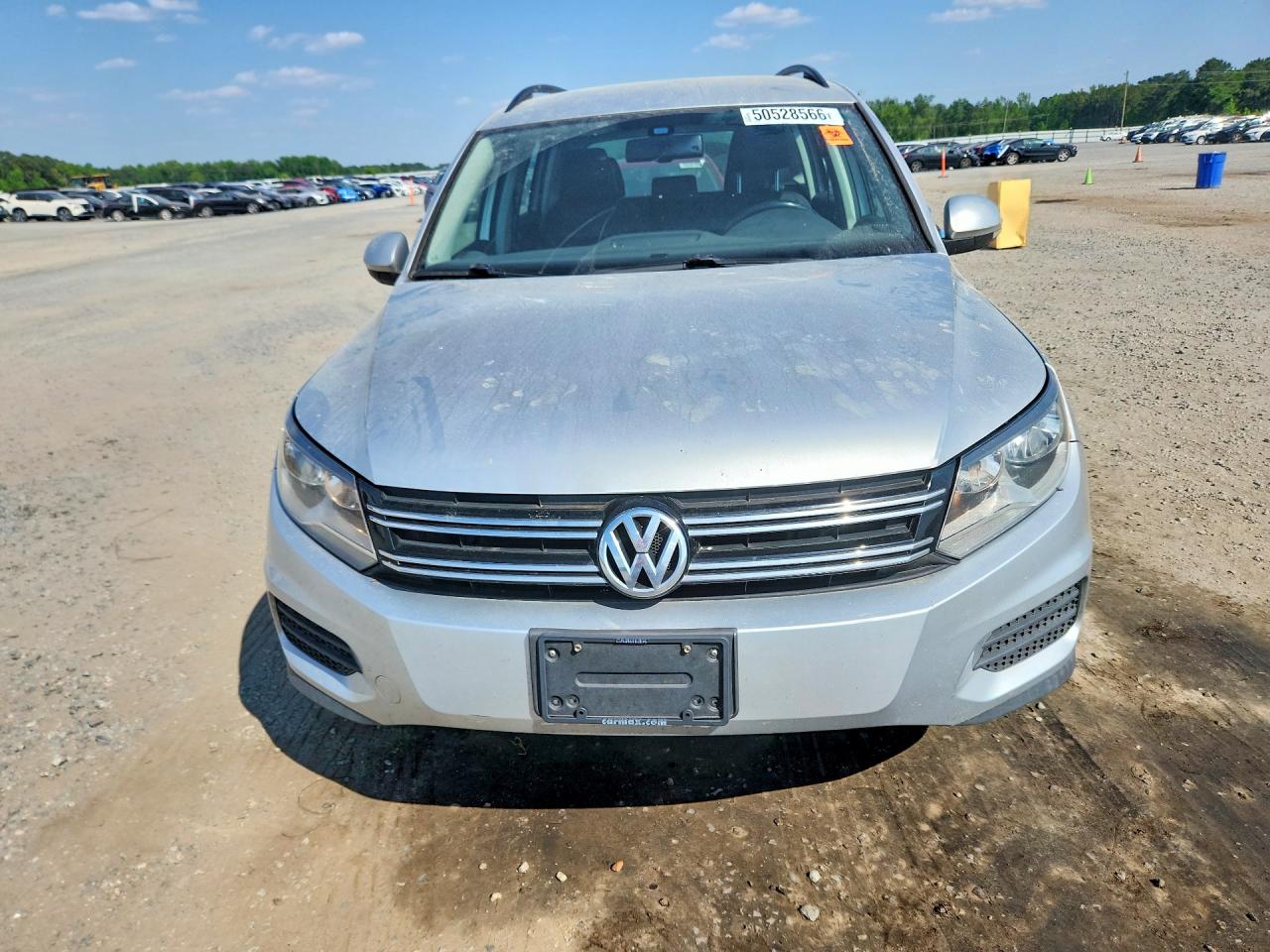 Volkswagen Tiguan S