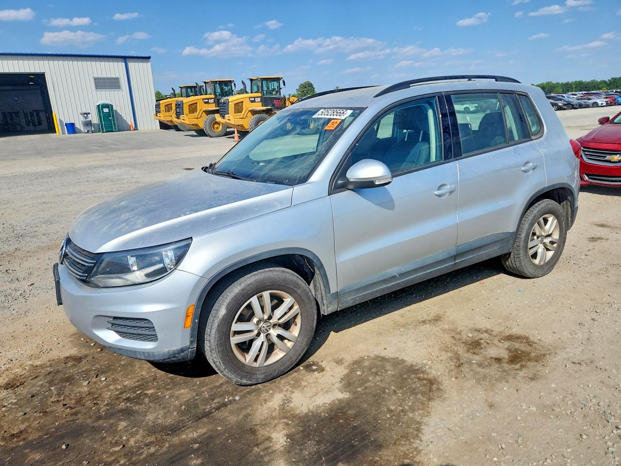 Salvage Volkswagen Tiguan Image