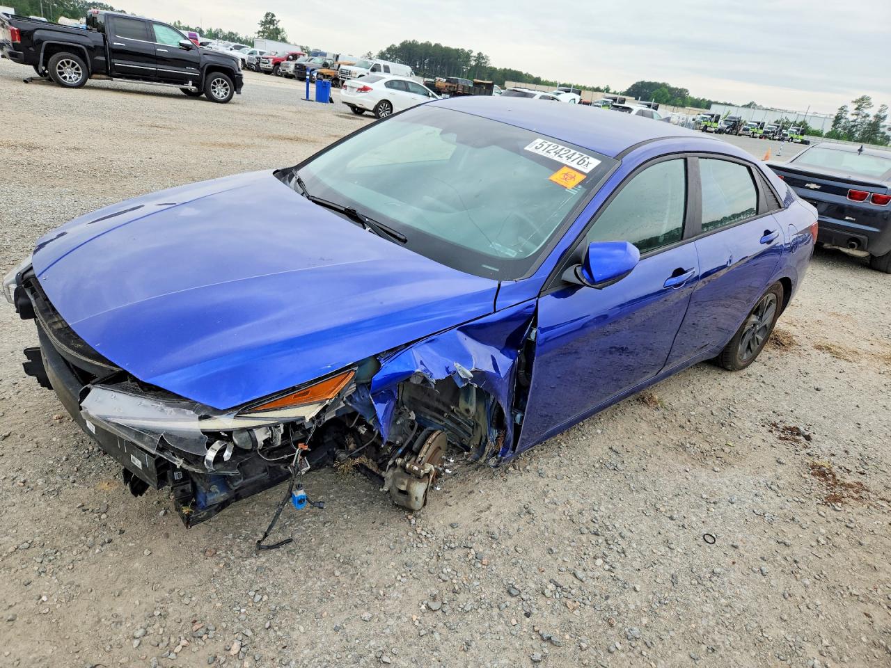 Salvage Hyundai ELANTRA Image