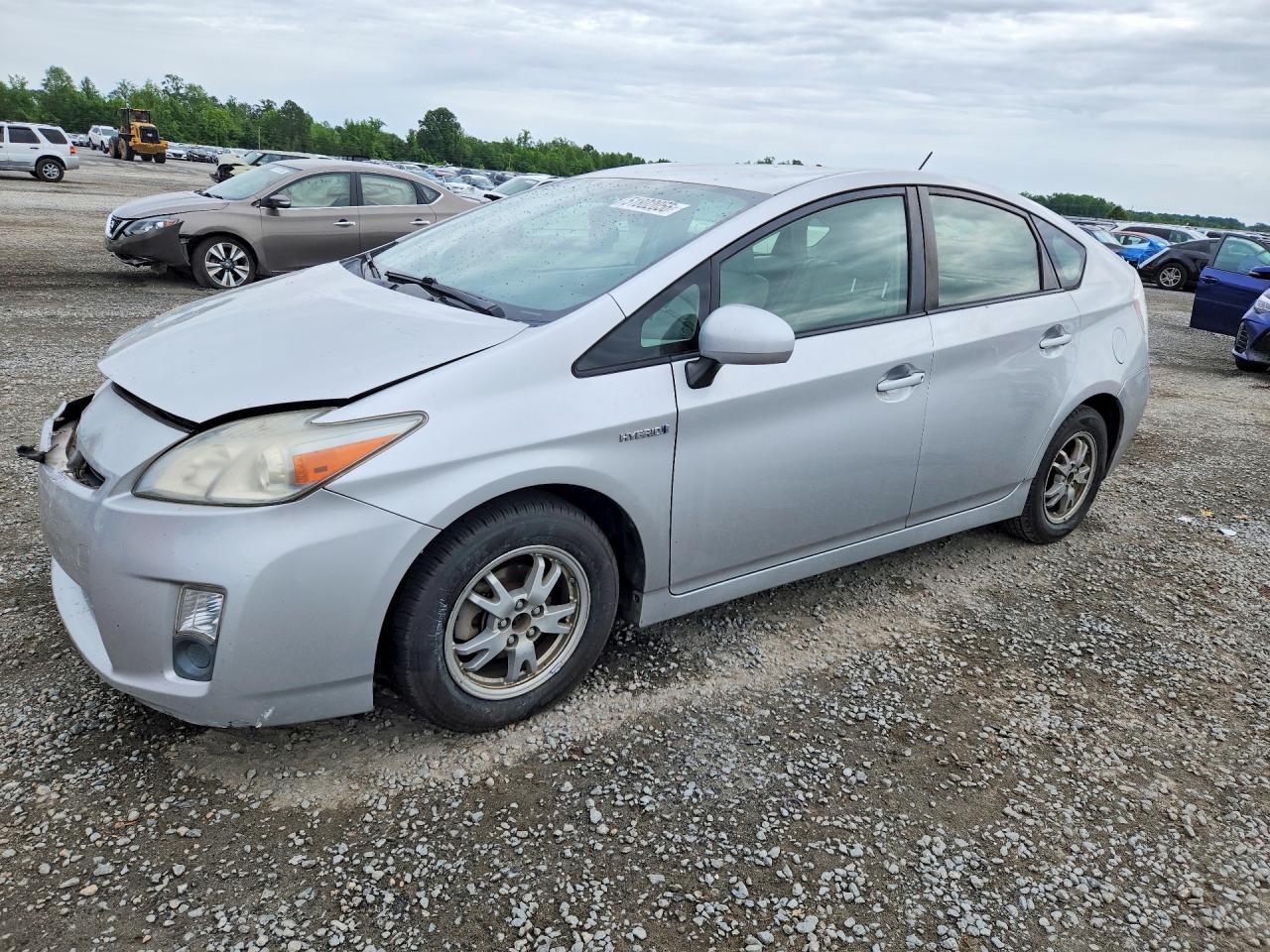 Salvage Toyota Prius Image