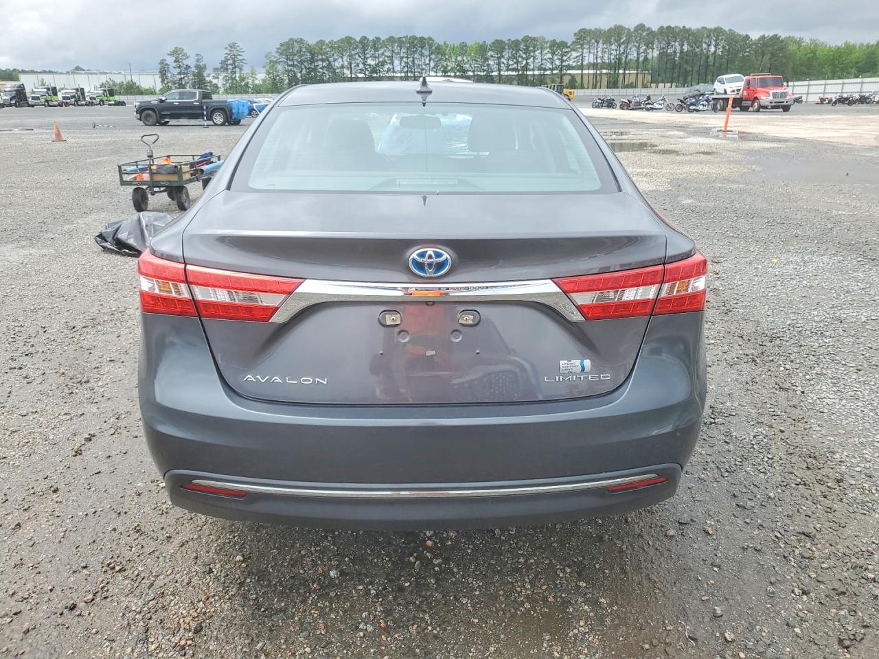 Toyota Avalon Limited