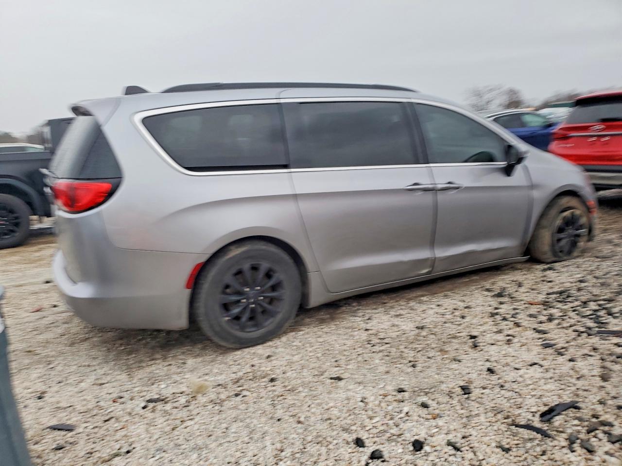 Chrysler Minivan Lxi