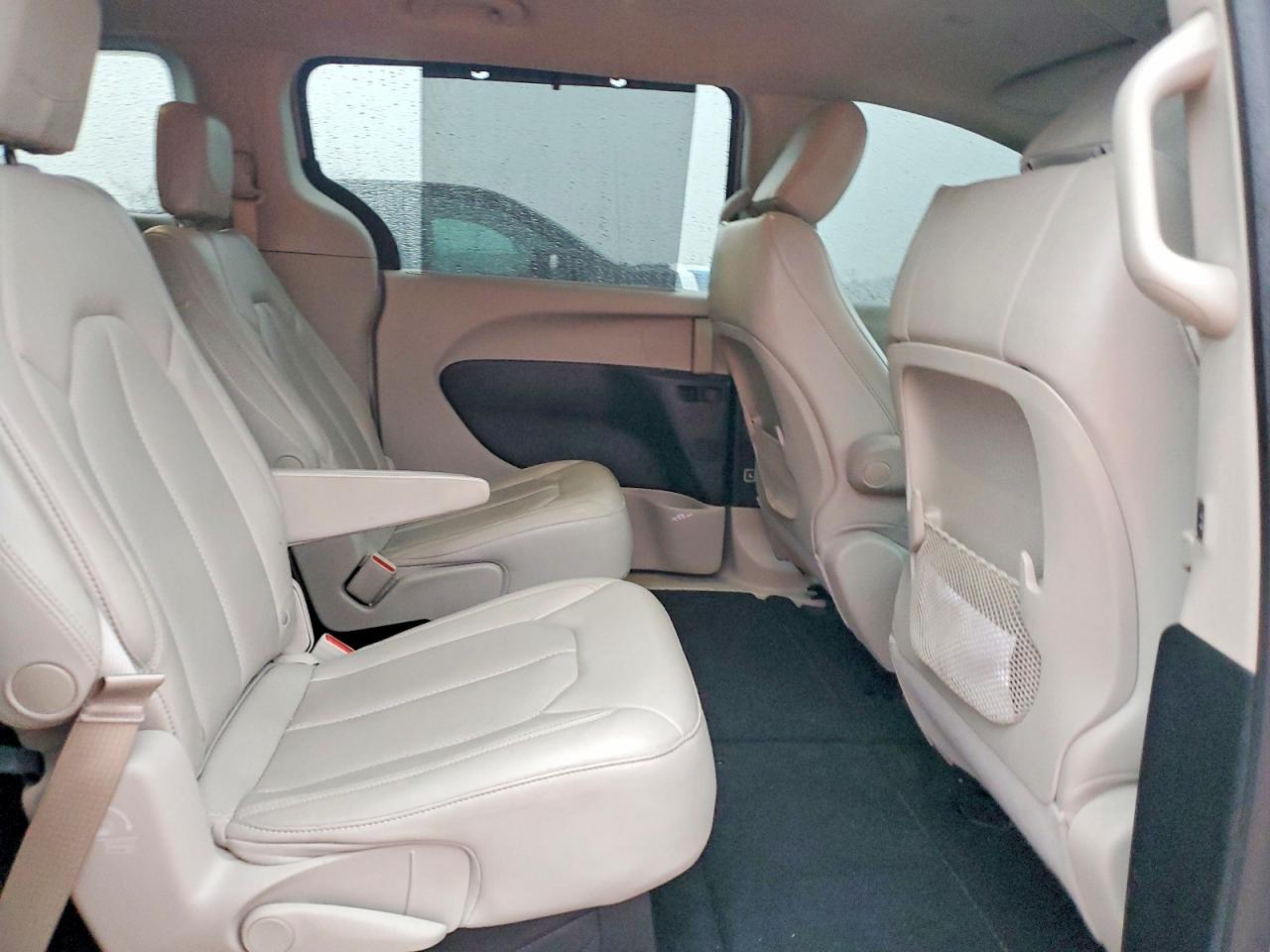 Chrysler Minivan Lxi