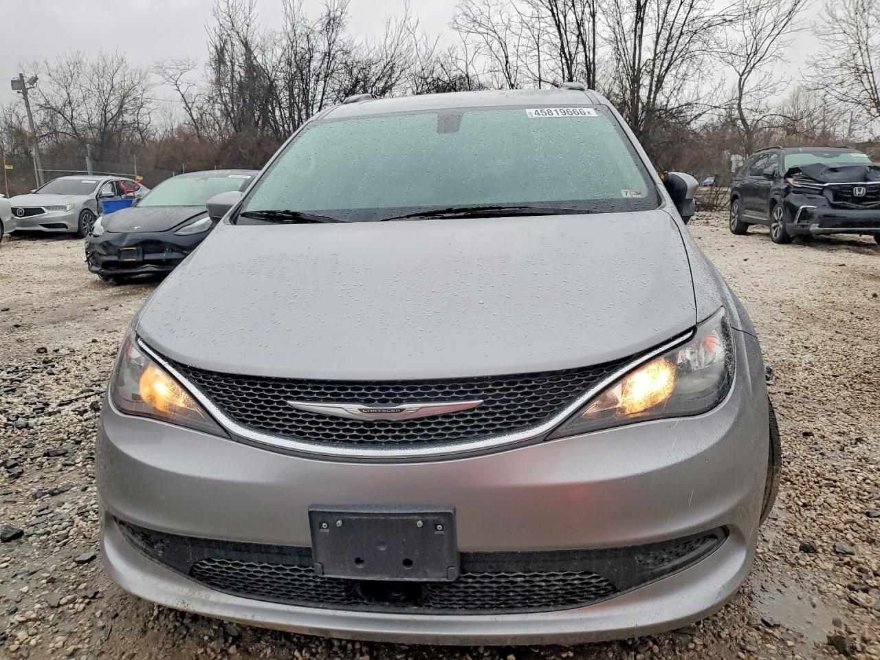 Chrysler Minivan Lxi