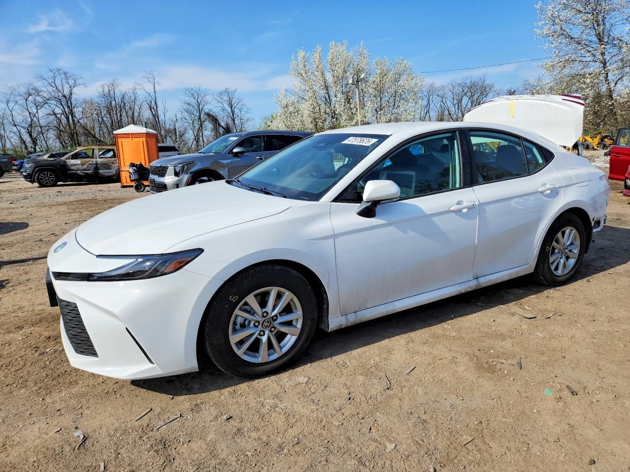 Salvage Toyota Camry Image