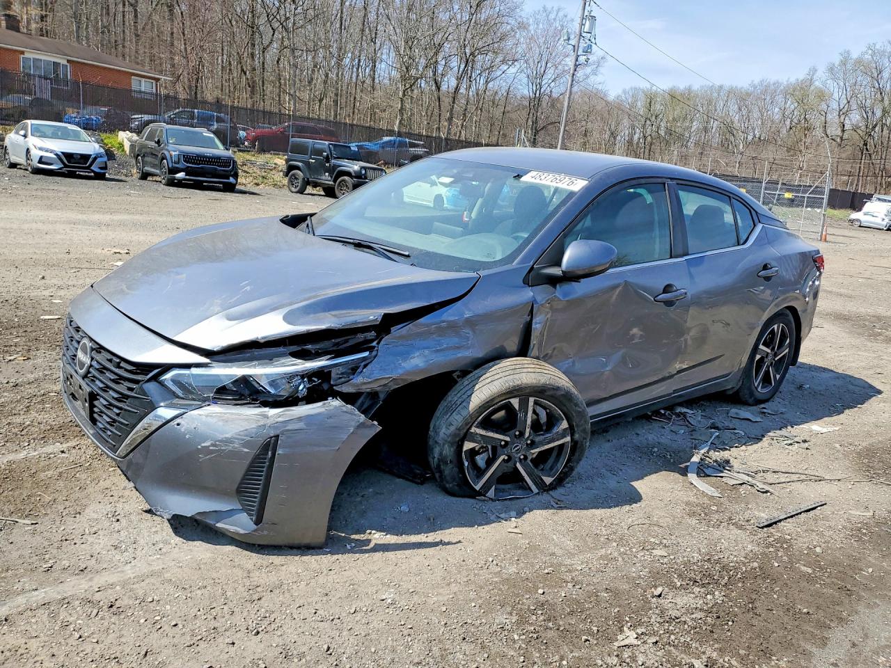 Salvage Nissan Sentra Image
