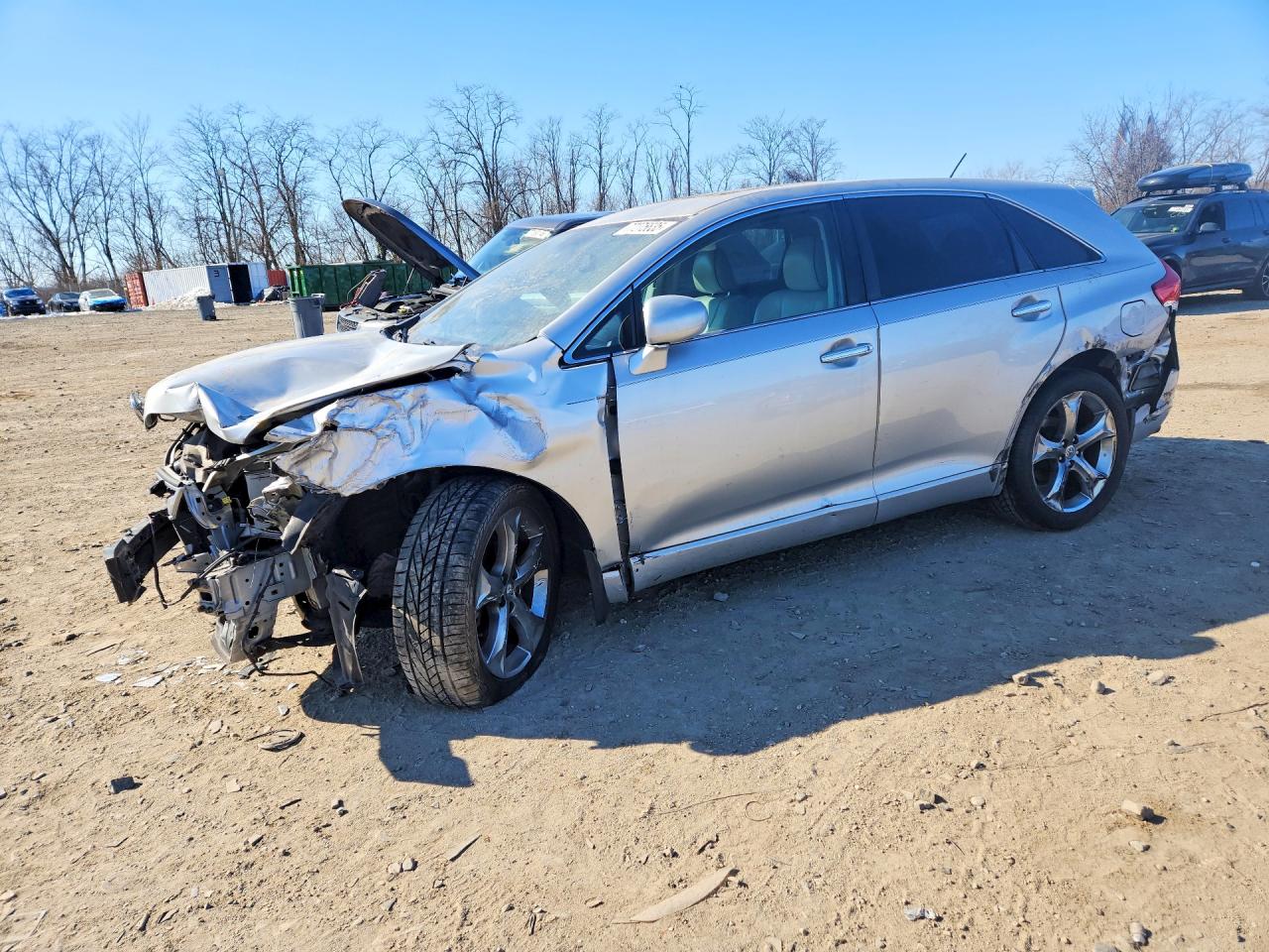 Salvage Toyota Venza Image