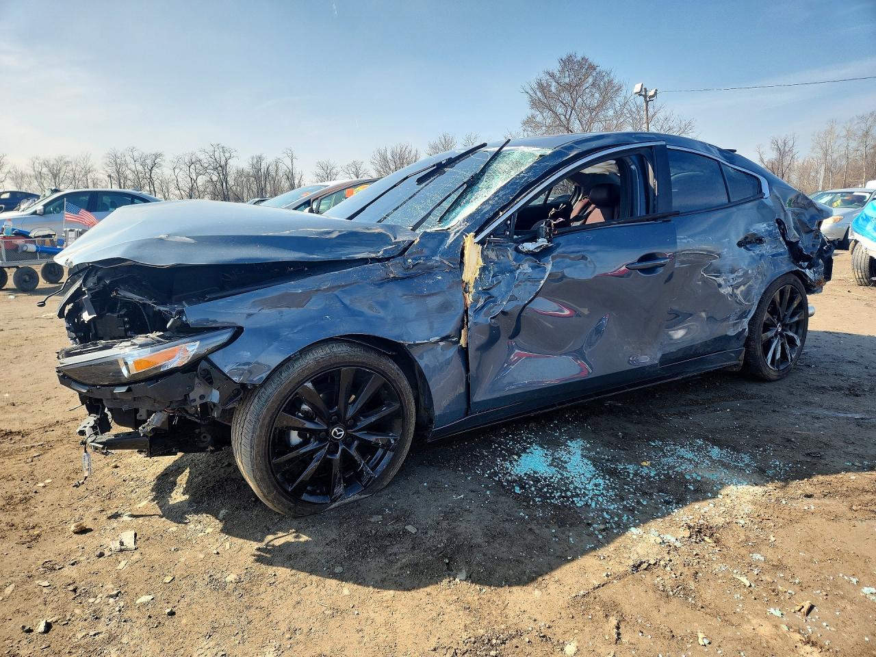 Salvage Mazda 3 Image