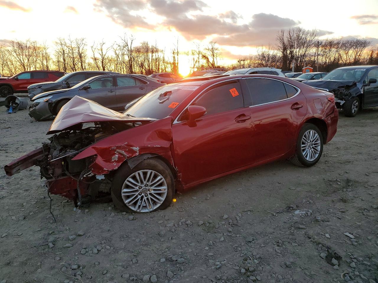 Salvage Lexus Es Image