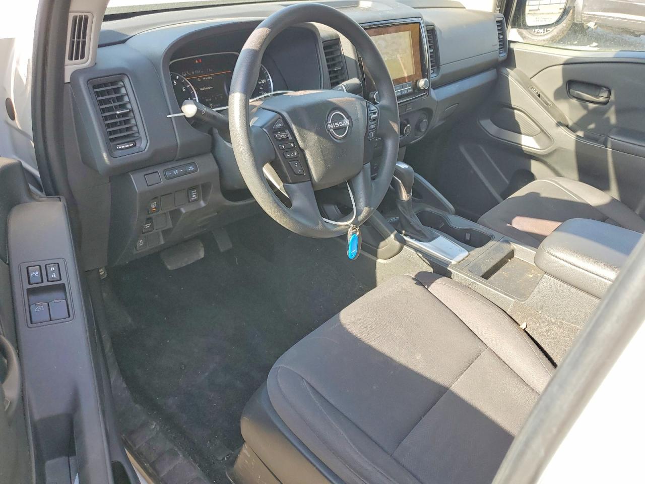 Nissan Frontier S