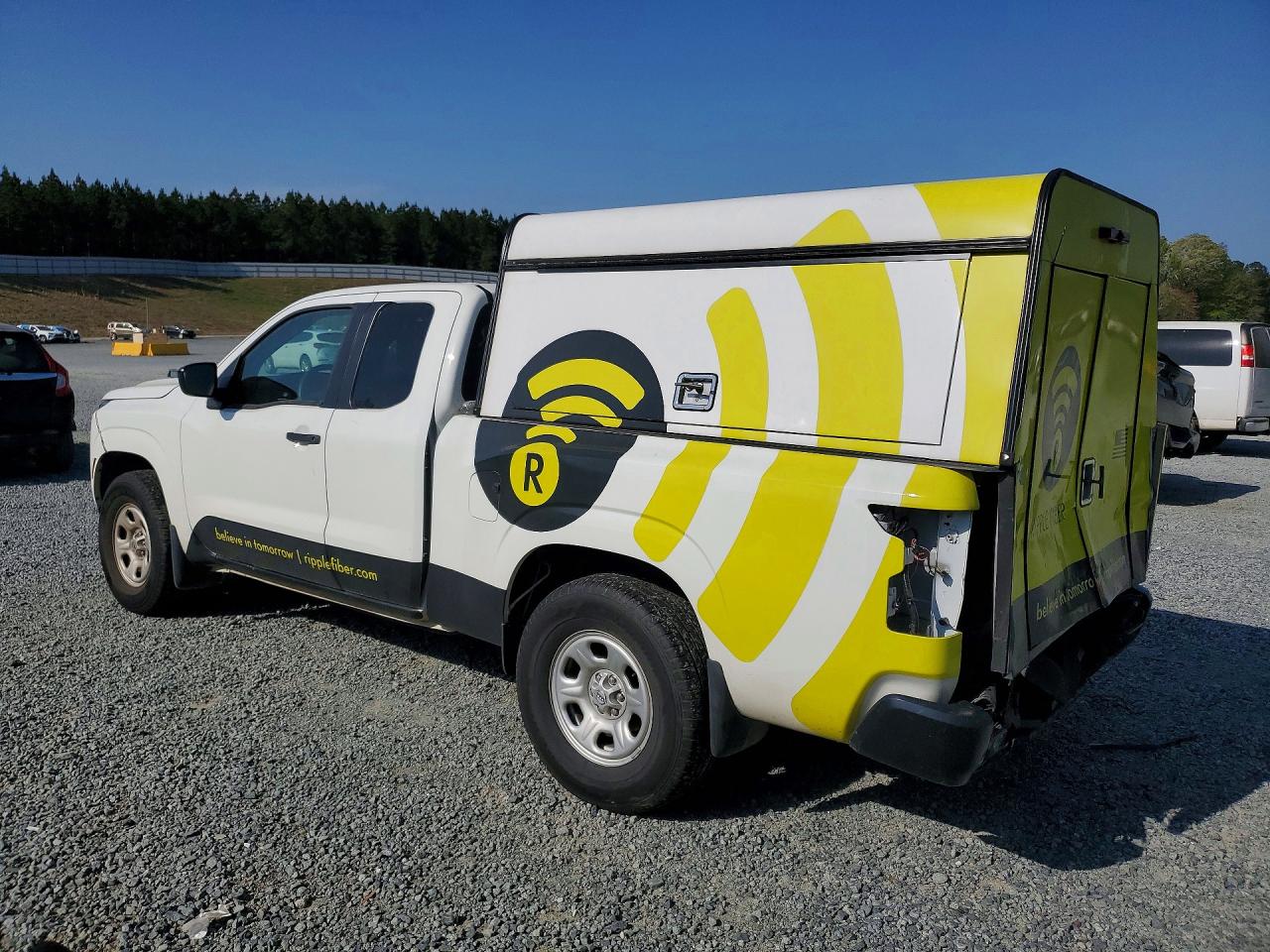 Nissan Frontier S