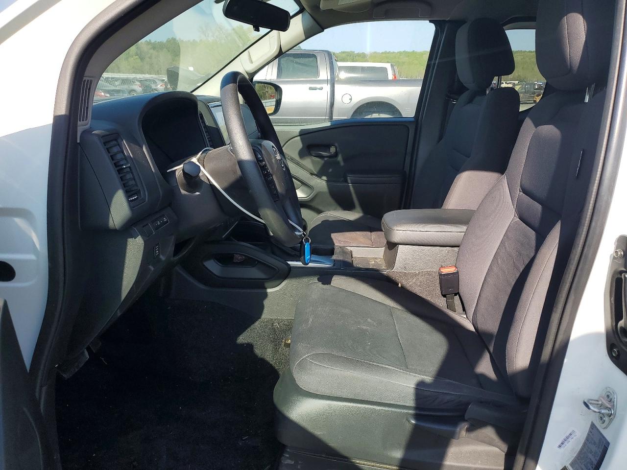 Nissan Frontier S