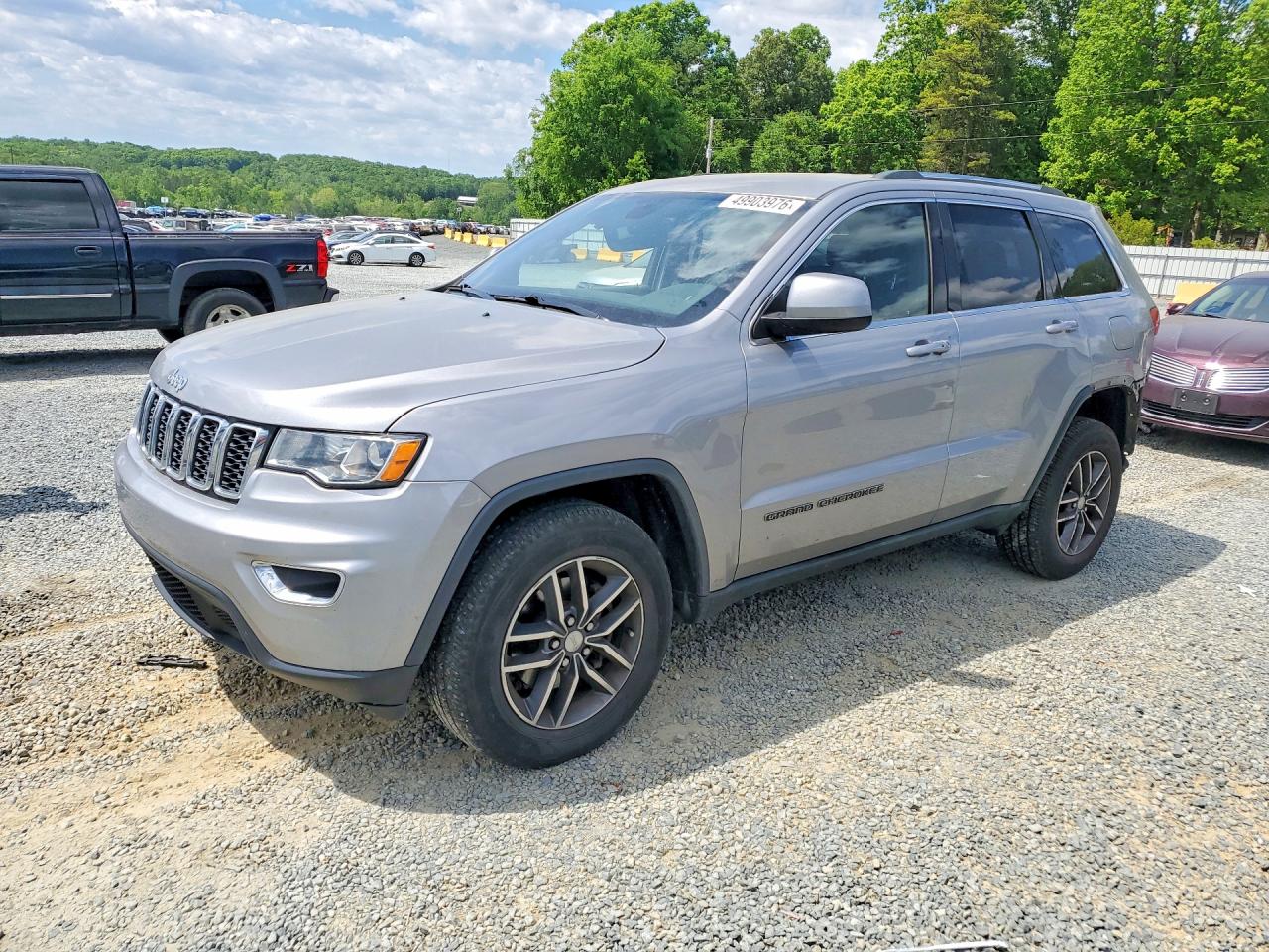 Salvage Jeep Cherokee Image