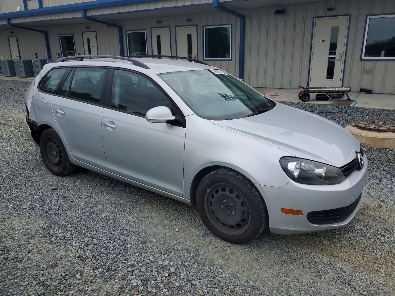 Volkswagen Jetta S