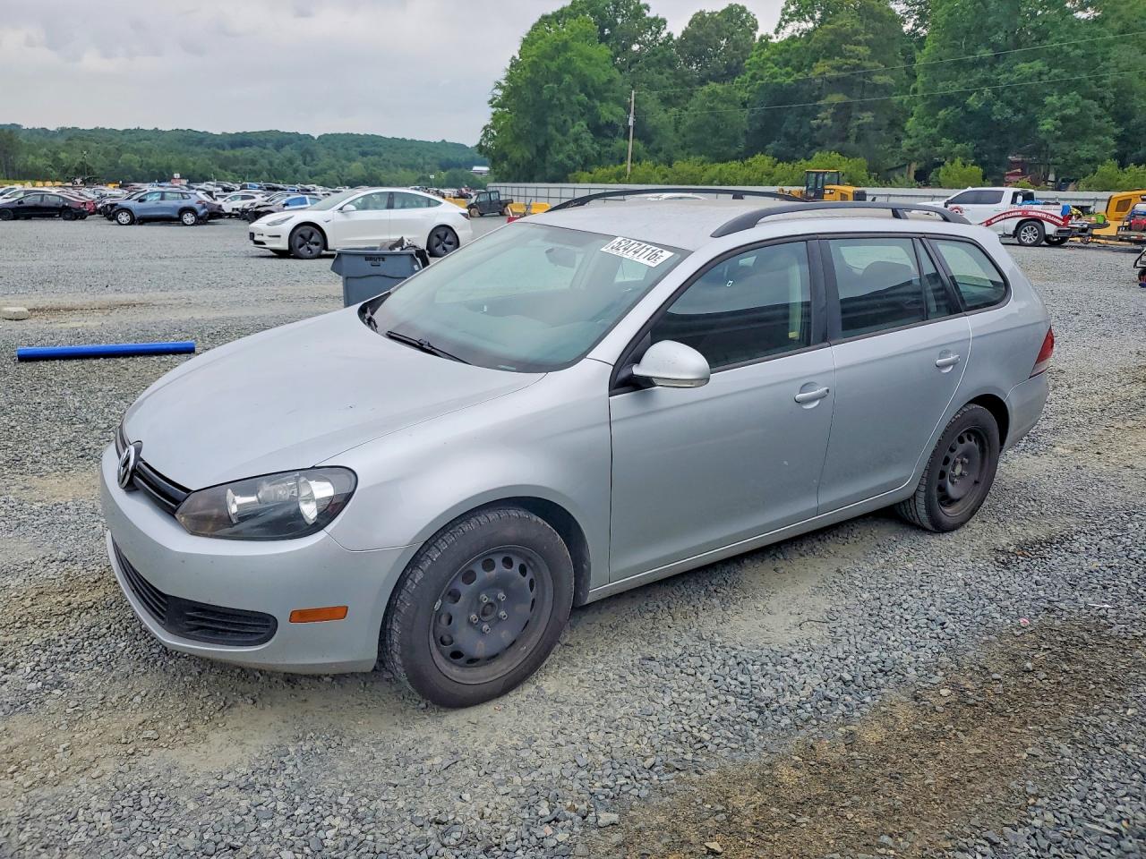 Salvage Volkswagen Jetta Image