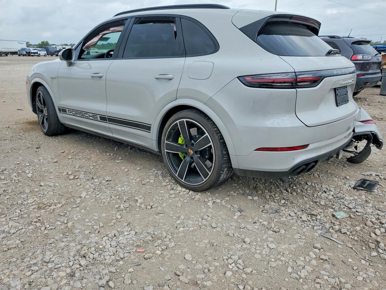 Porsche Cayenne Turbo S E-hybrid