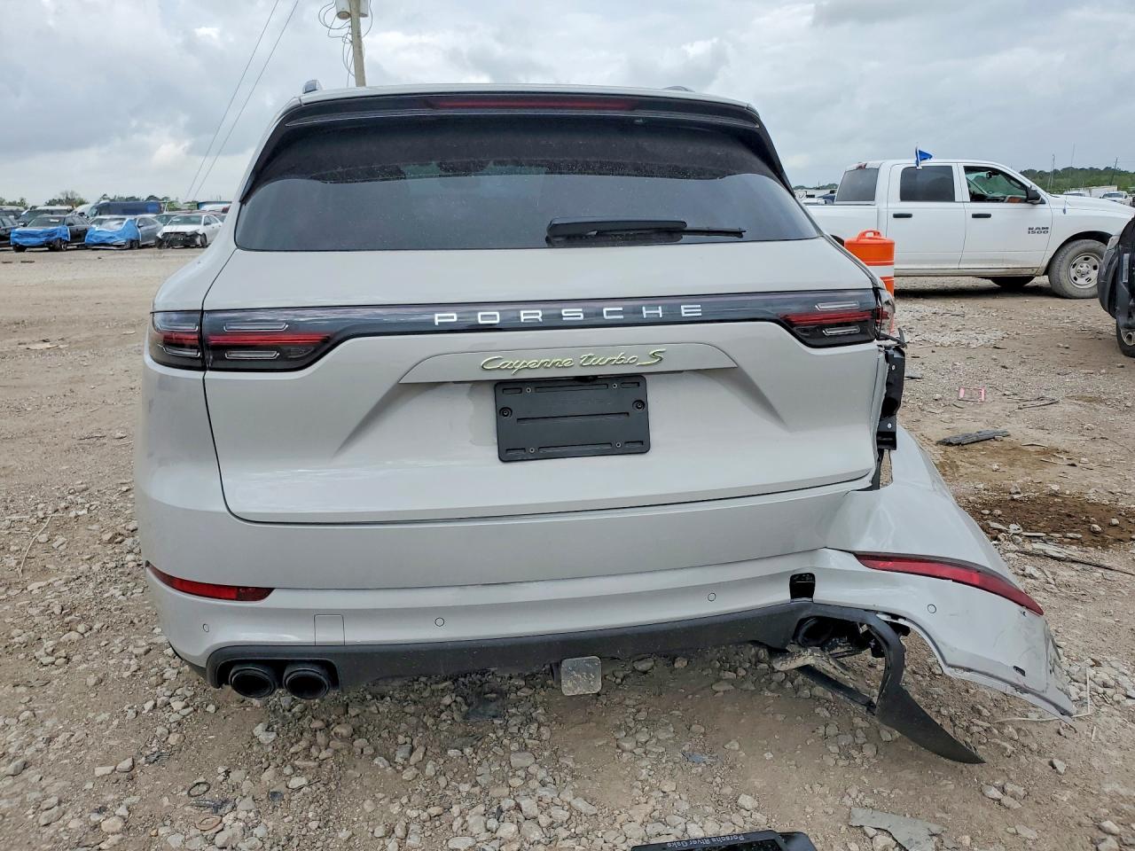 Porsche Cayenne Turbo S E-hybrid