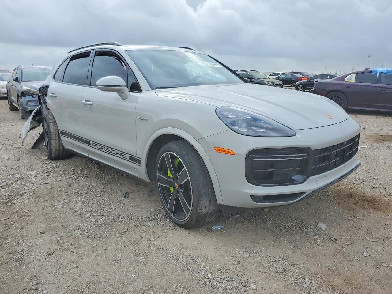 Porsche Cayenne Turbo S E-hybrid