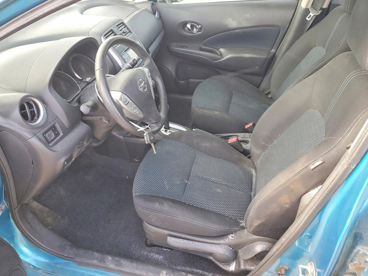 Nissan Versa S
