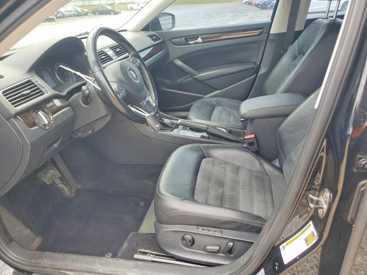 Volkswagen Passat Sel