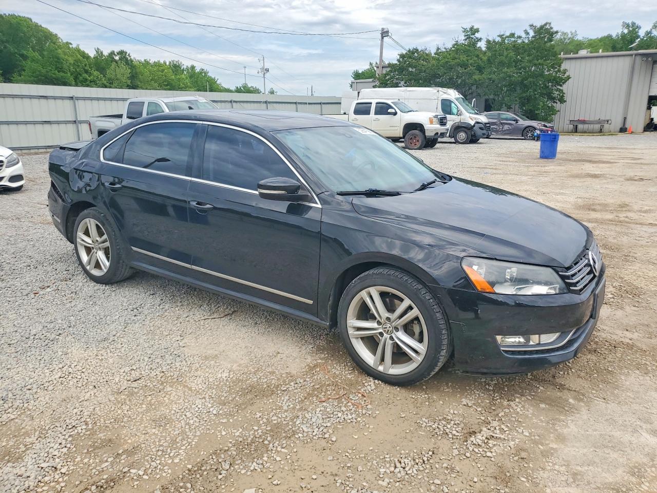 Volkswagen Passat Sel