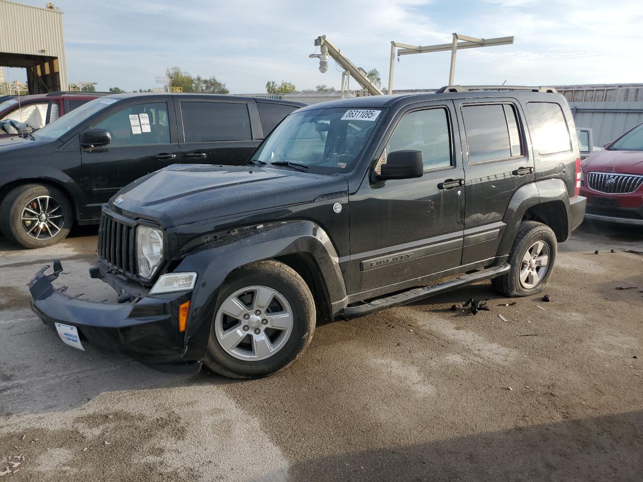Salvage Jeep Liberty Image