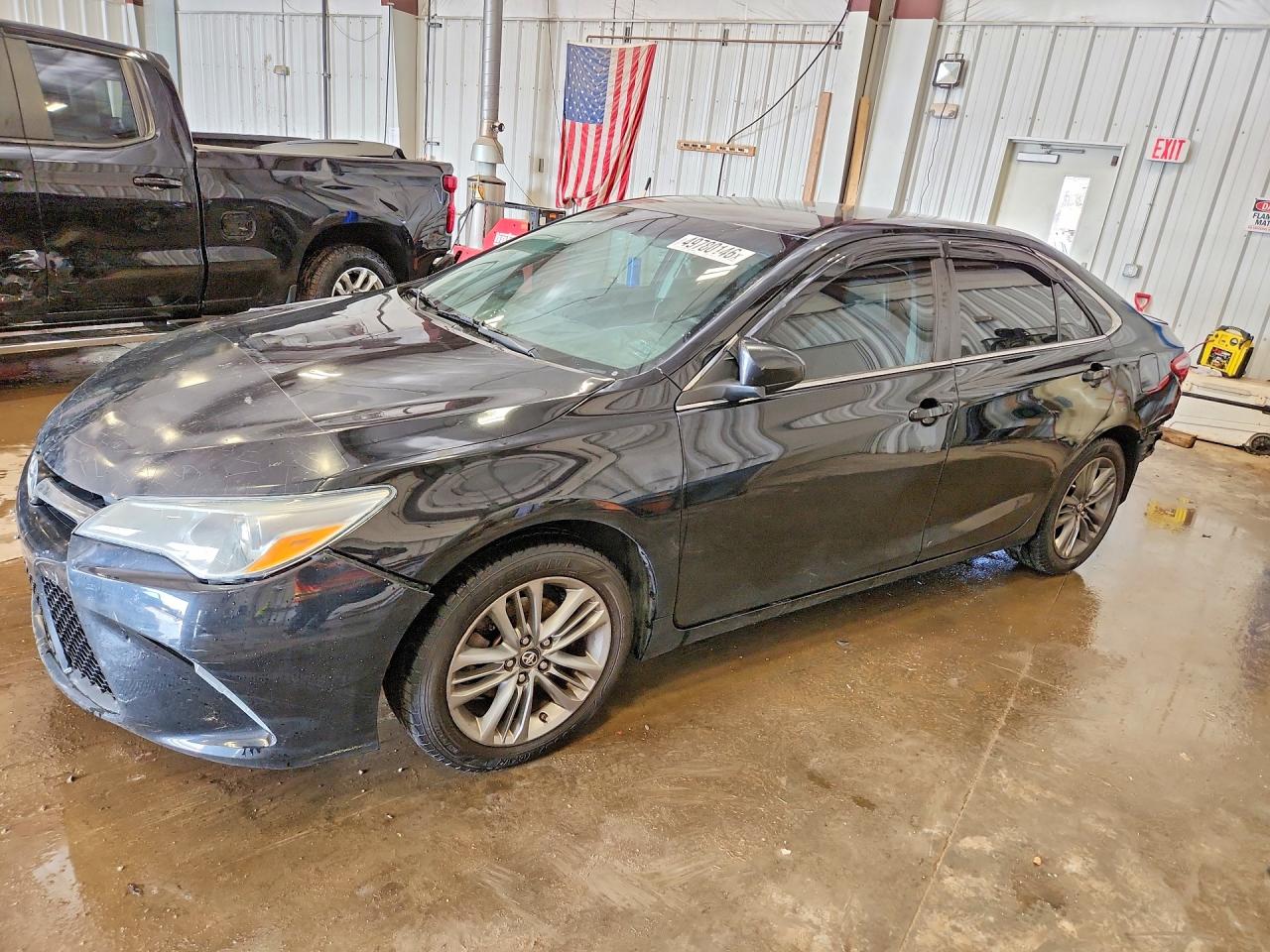 Salvage Toyota Camry Image