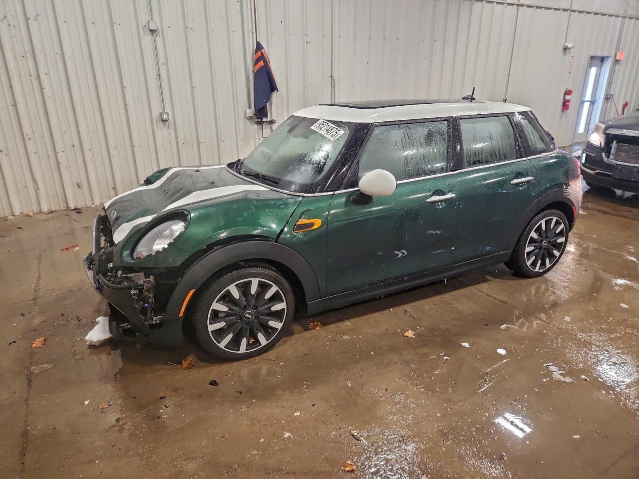 Salvage MINI Cooper Image