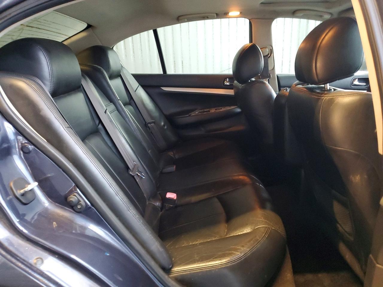 INFINITI G35 Base