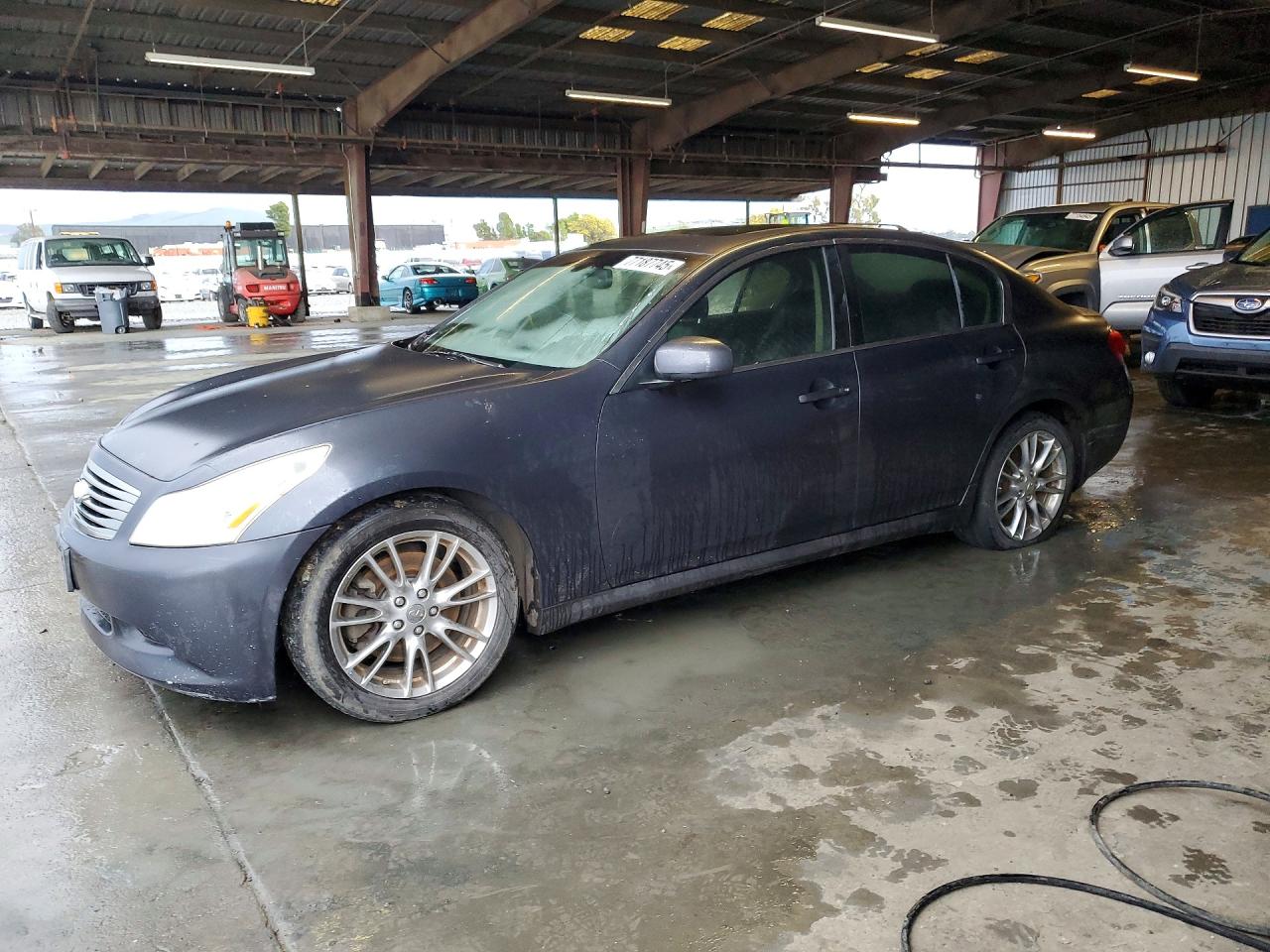 Salvage INFINITI G35 Image