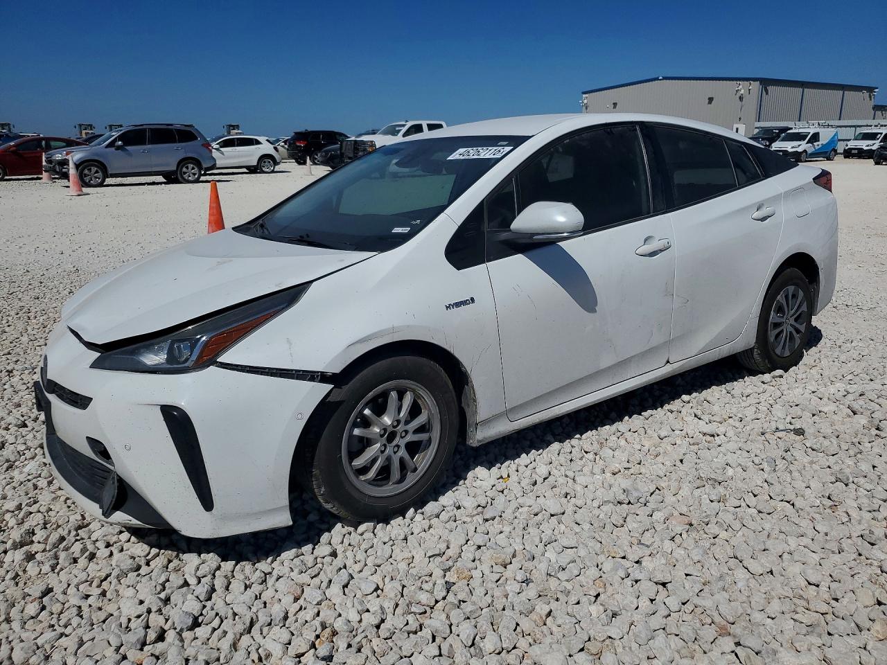 Salvage Toyota Prius Image