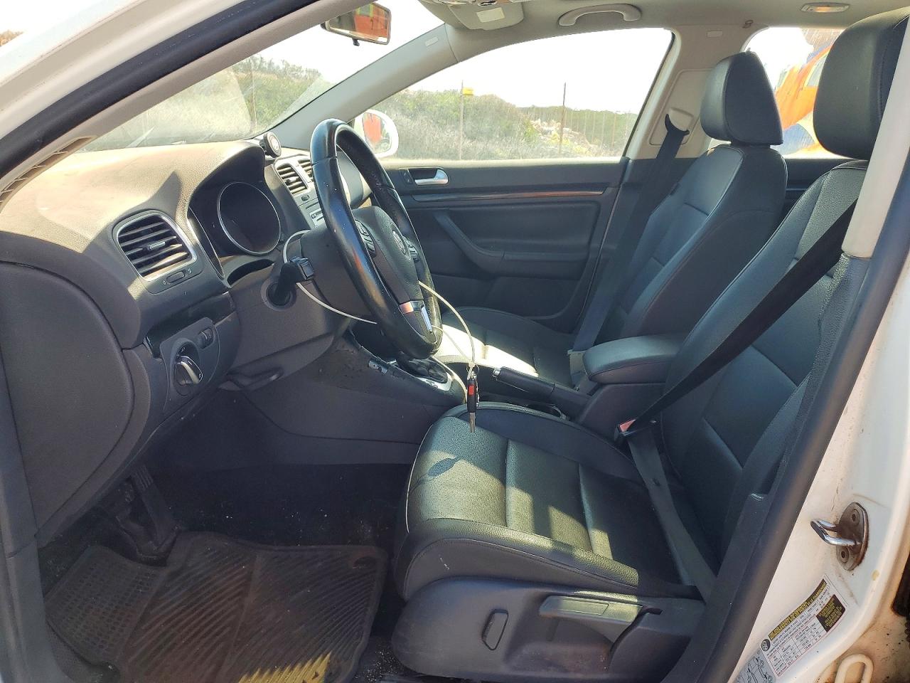 Volkswagen Jetta S