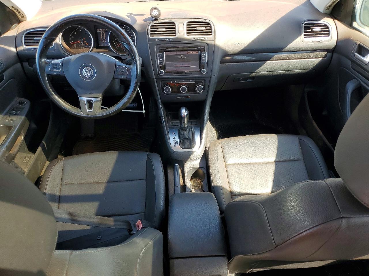 Volkswagen Jetta S