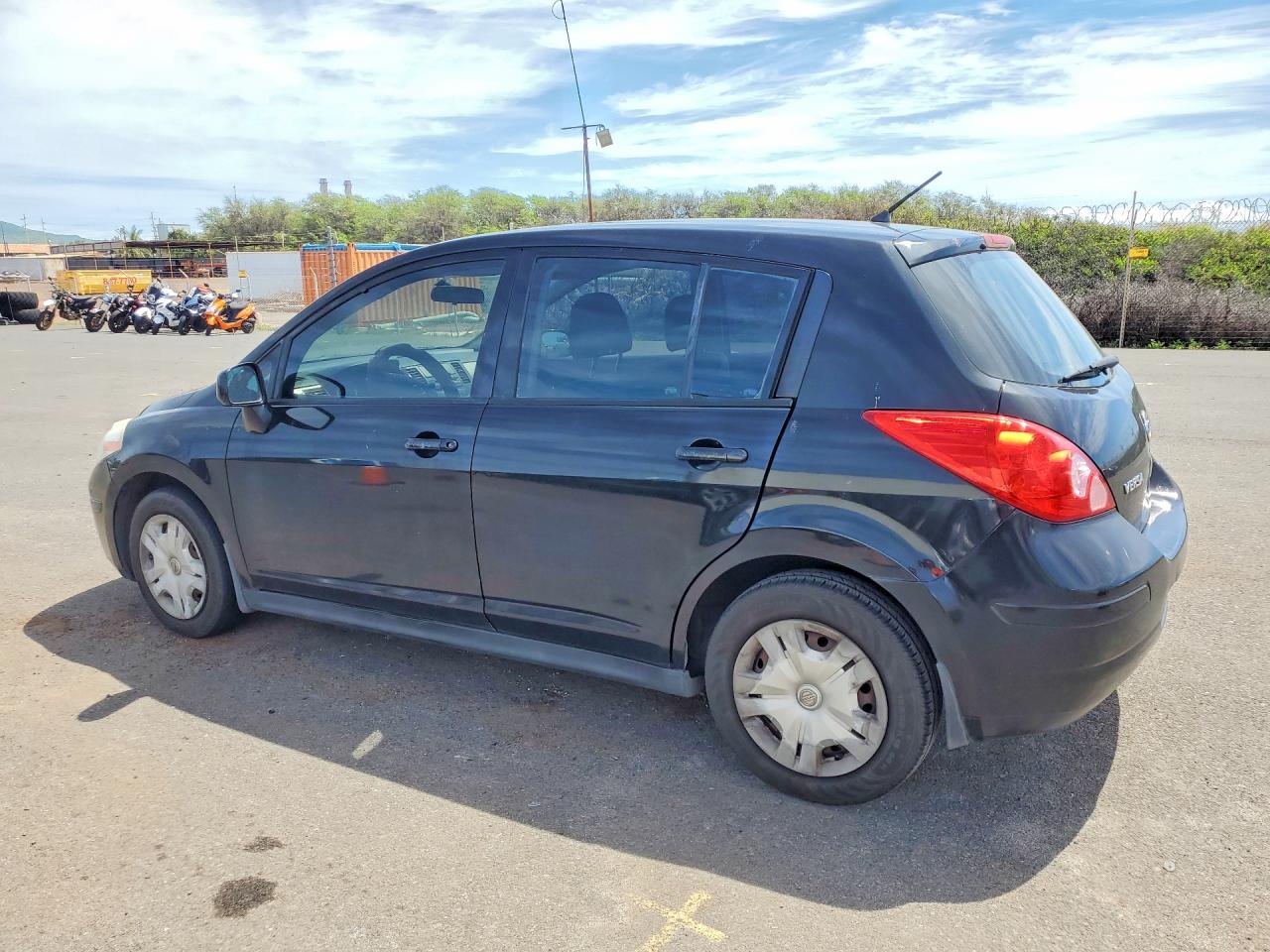 Nissan Versa 1.8 S