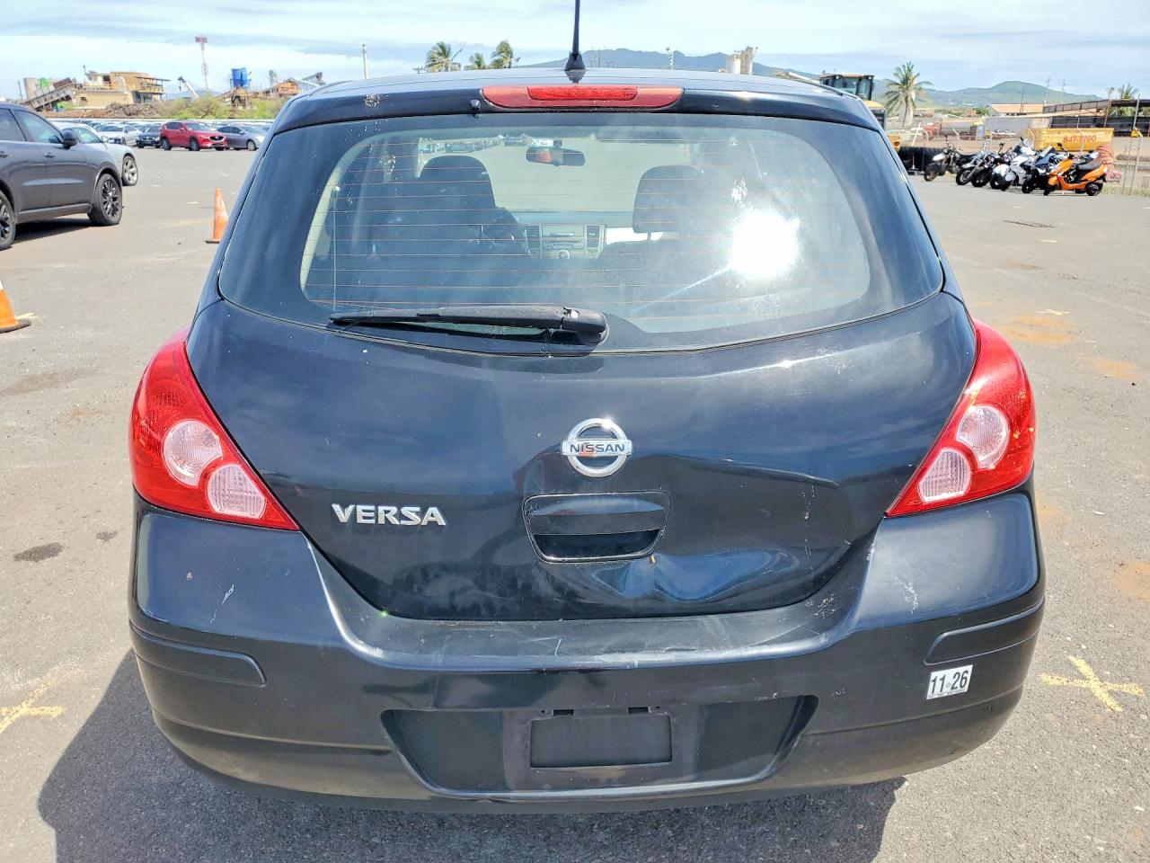 Nissan Versa 1.8 S