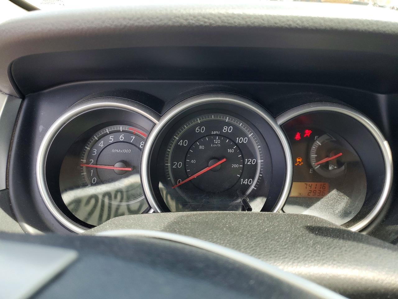 Nissan Versa 1.8 S