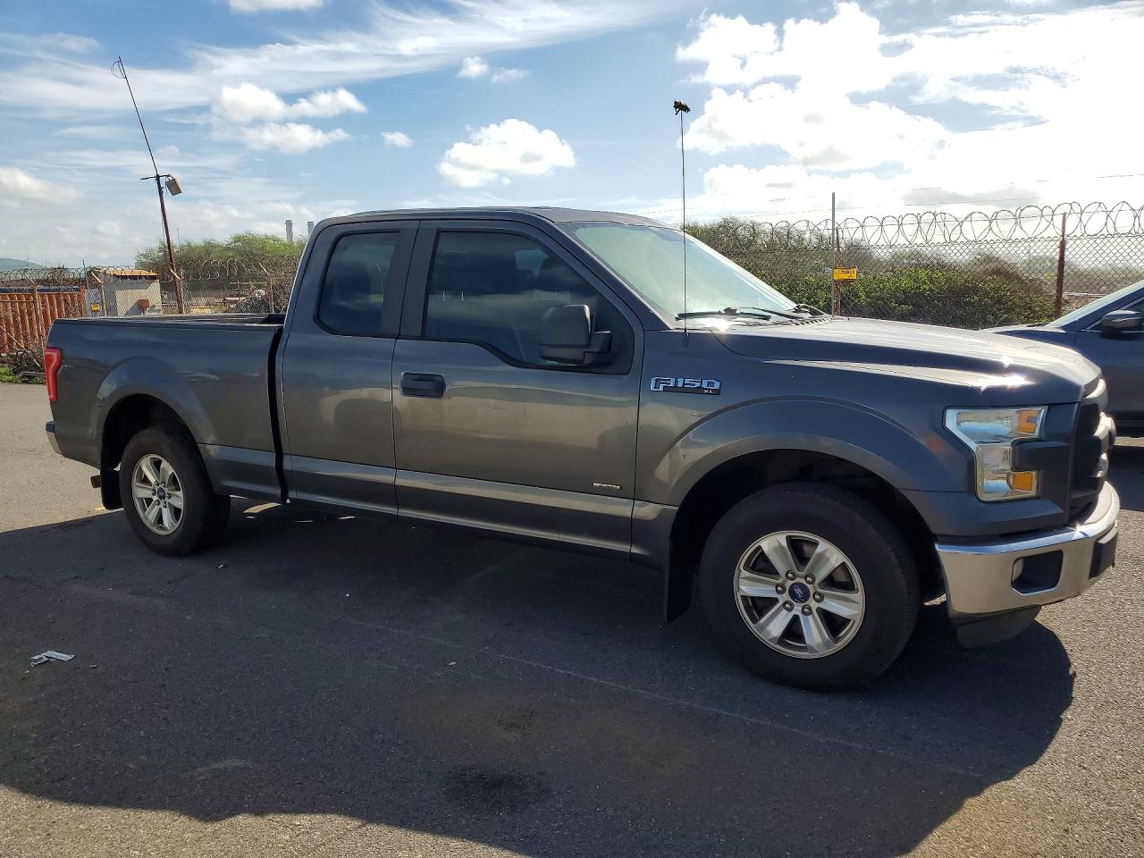 Ford F-150 Super Cab