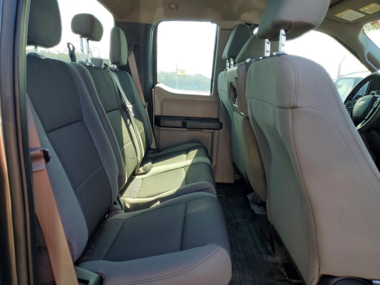 Ford F-150 Super Cab