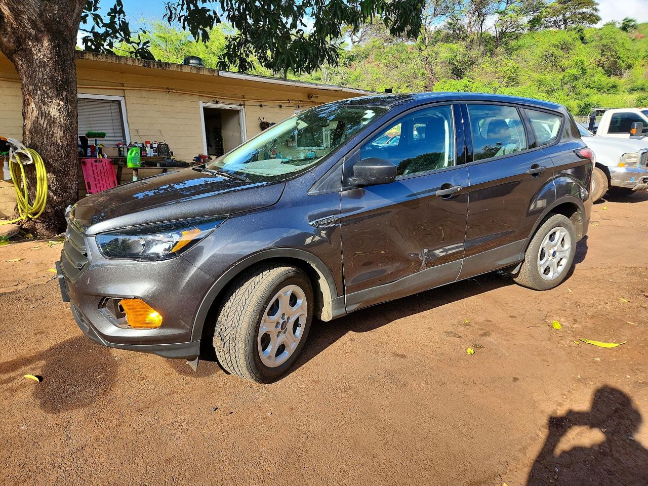 Salvage Ford Escape Image