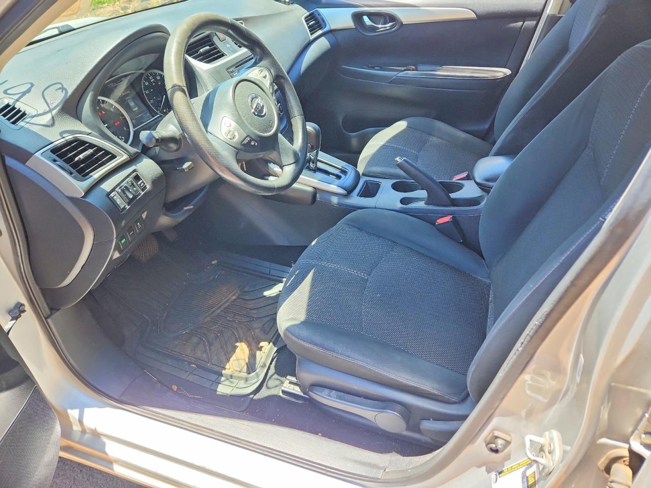 Nissan Sentra S