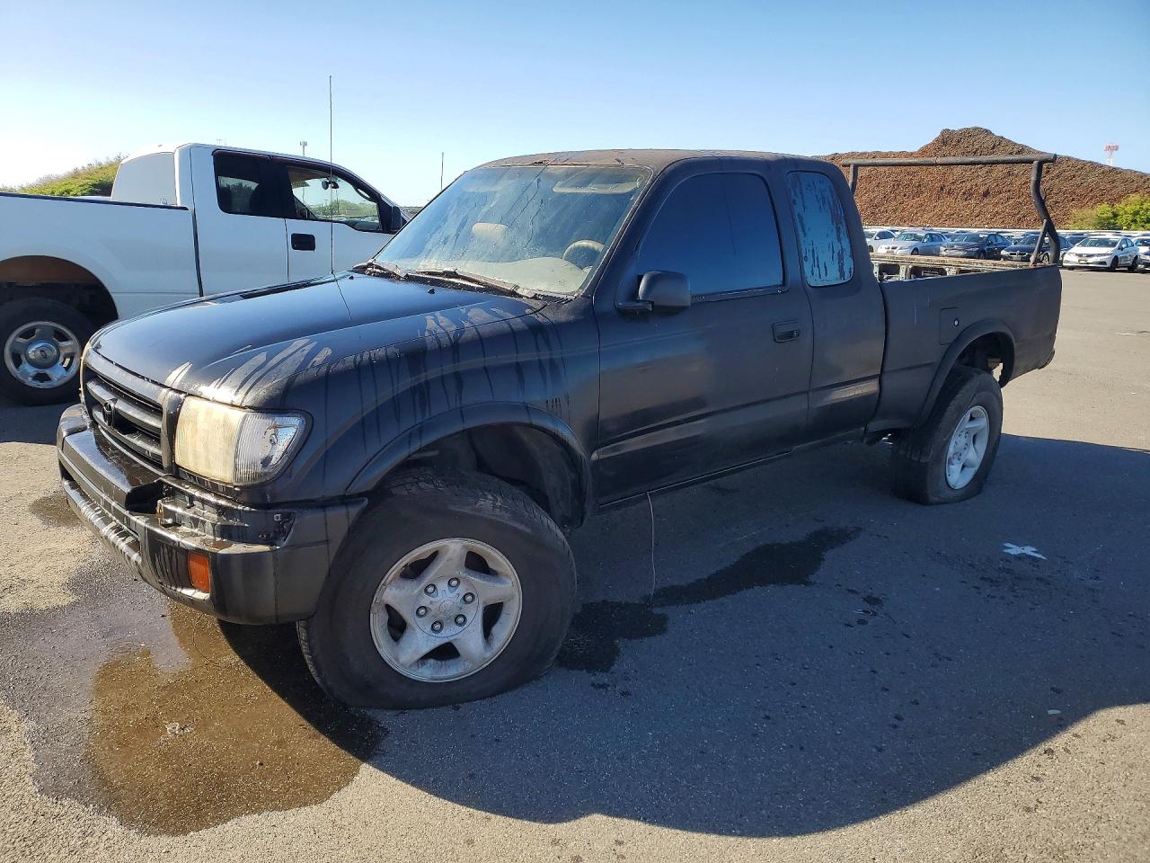 Salvage Toyota Tacoma Image