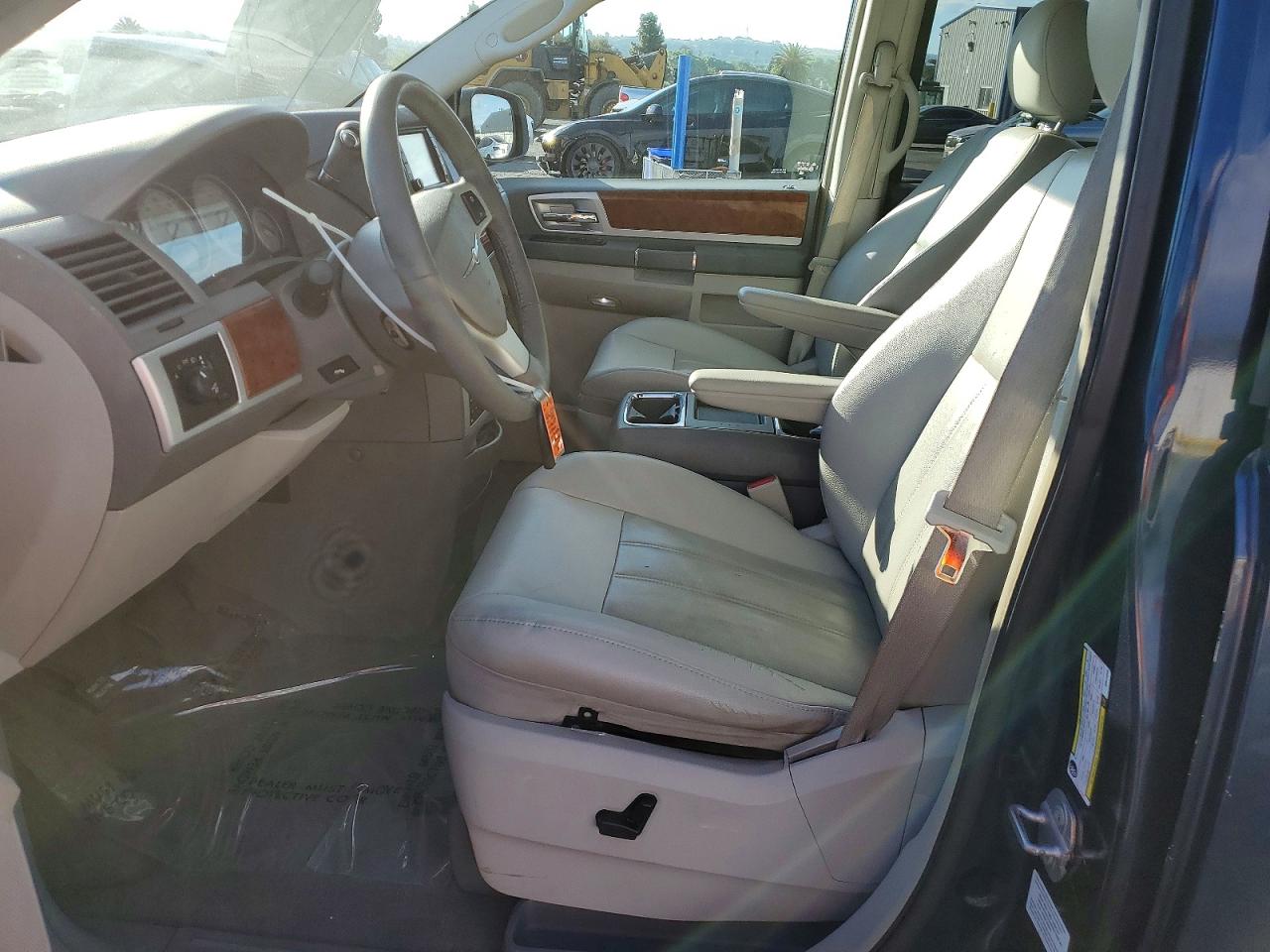 Chrysler Minivan Touring