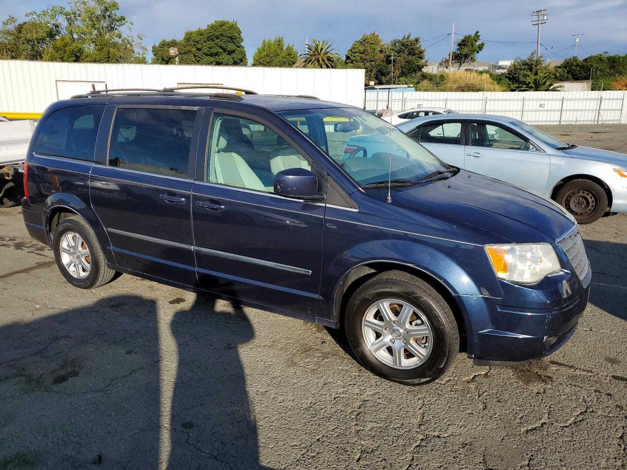 Chrysler Minivan Touring